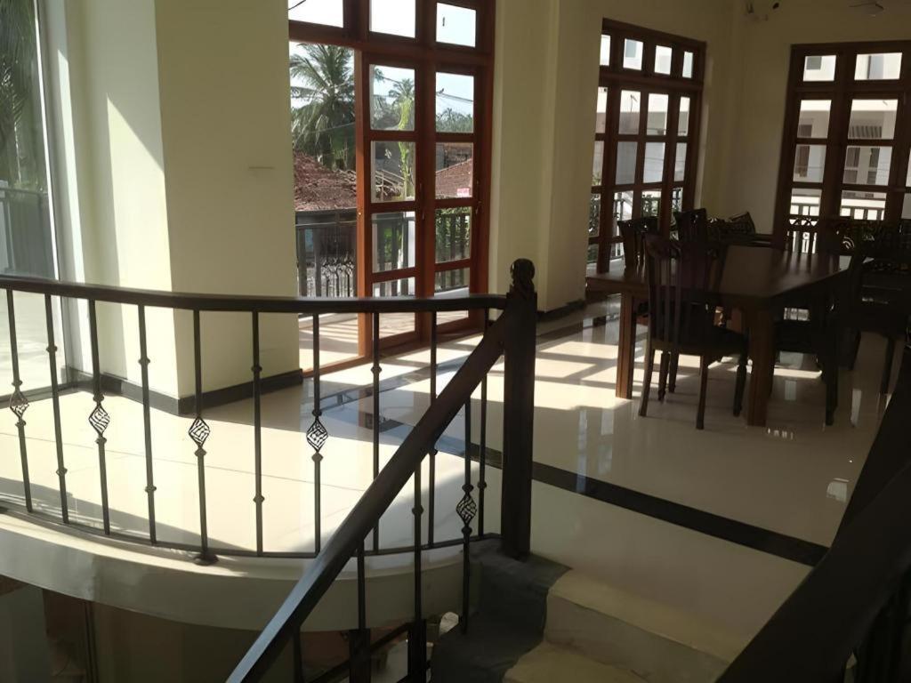 Araliya Blue Beach View Hotel Kudapaduwa Ngoại thất bức ảnh