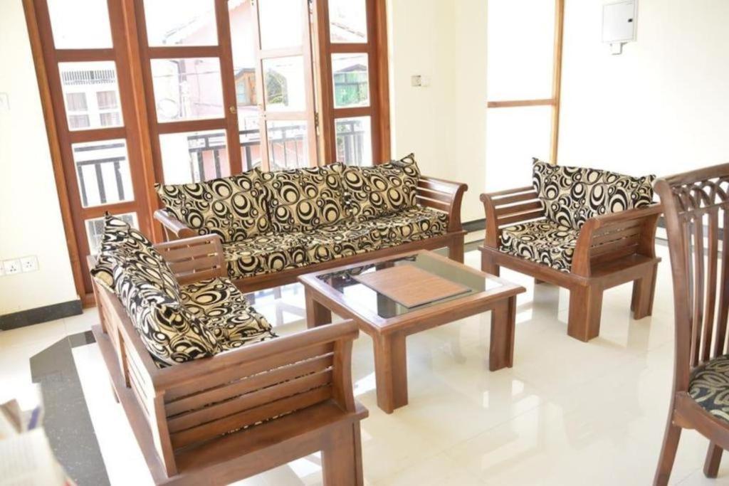 Araliya Blue Beach View Hotel Kudapaduwa Ngoại thất bức ảnh